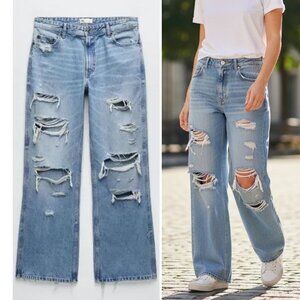 NWT ZARA Low Rise Super Wide Leg Jeans Size 0 Destroyed DIstressing Detail